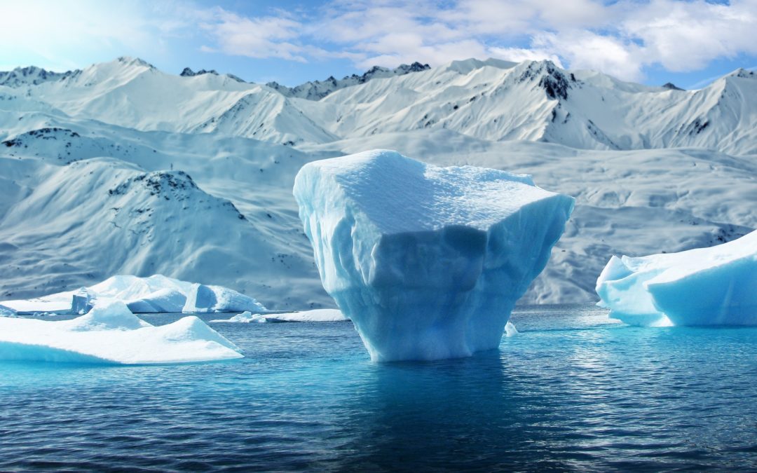Al iceberg le crecen historias